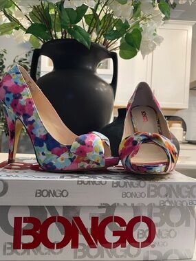 Bongo - Iris Multicolored Opened Toe Satin Pump Shoes with Bow